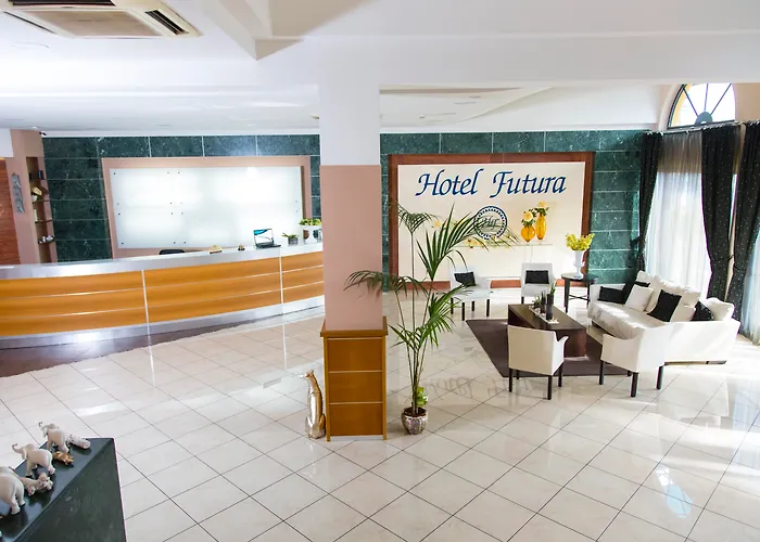 Futura Centro Congressi Hotel Nápoles