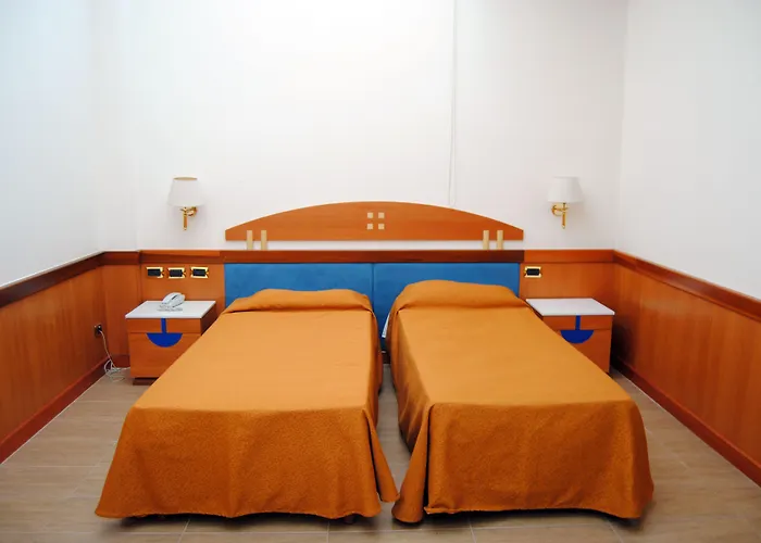 Futura Centro Congressi 4* Nápoles