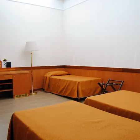 Futura Centro Congressi Hotel 4*