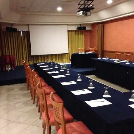 Futura Centro Congressi 4* Naples